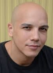 Luis J Gomez